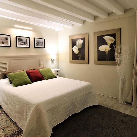 San Marco Fenice 3Bdr 2Bth Apartment ヴェネツィア エクステリア 写真